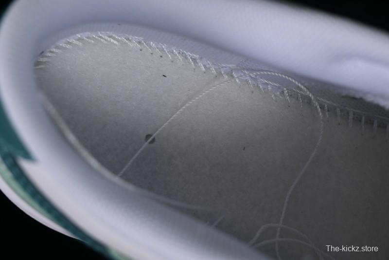 Nike SB Dunk Low White Green Skateboarding Shoes - FD9911-101