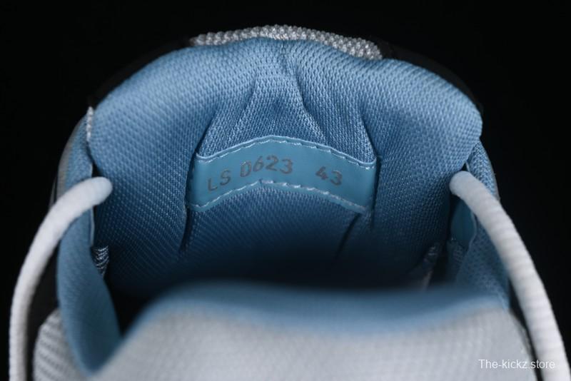 Dior B30 Sneakers with Reflective CD30 Logo and Lightweight Rubber Sole - CD30