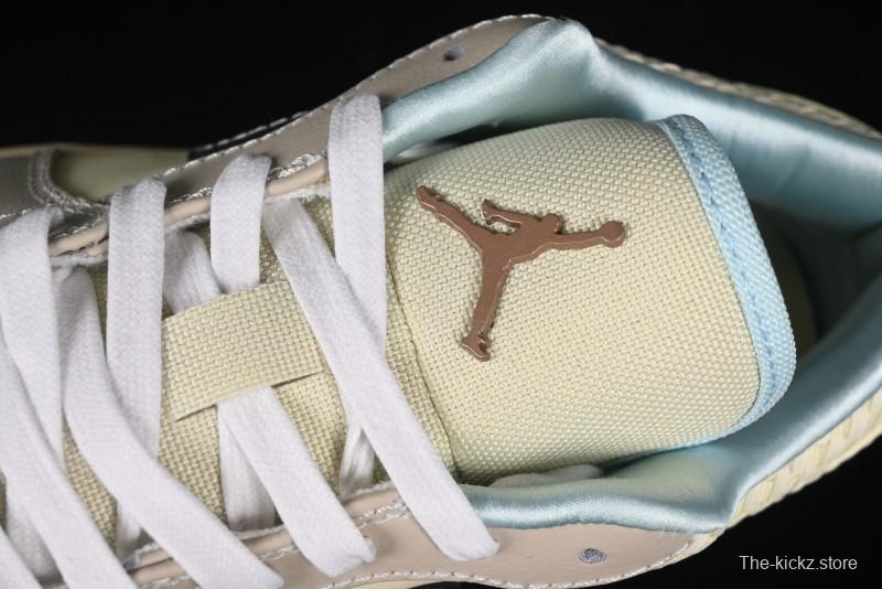 Nike Air Jordan 1 Low Retro Basketball Shoes with Classic Design - HQ3440-101