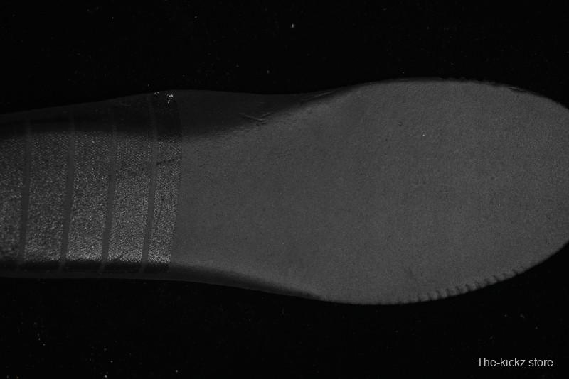 Nike Air Force 1 '07 Low UN Collaboration Casual Sneakers in Off-White with Yellow Stitch - KK3333-002