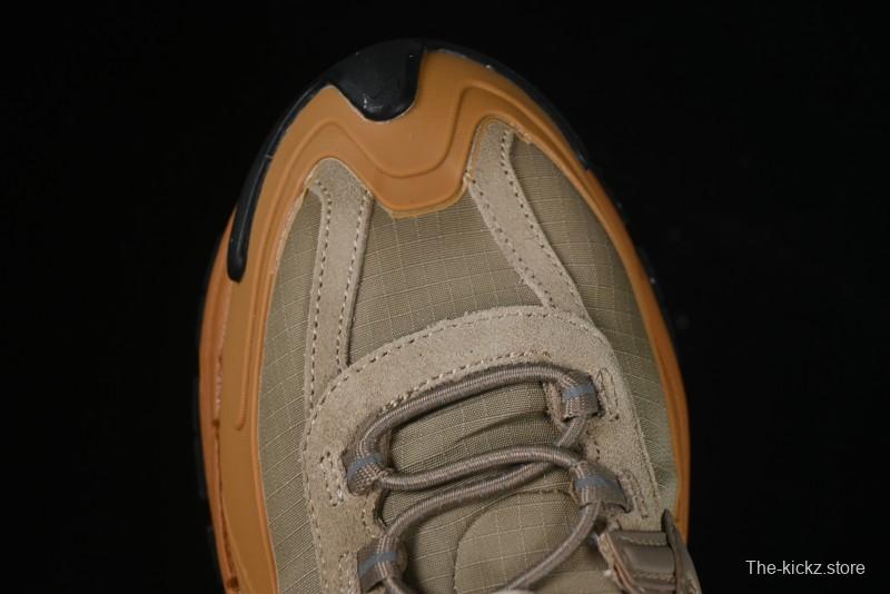 Nike Zoom Vomero 5 Retro Marathon Running Shoes with Thick Cushioned Sole and TPU Heel Support - HQ2181-200