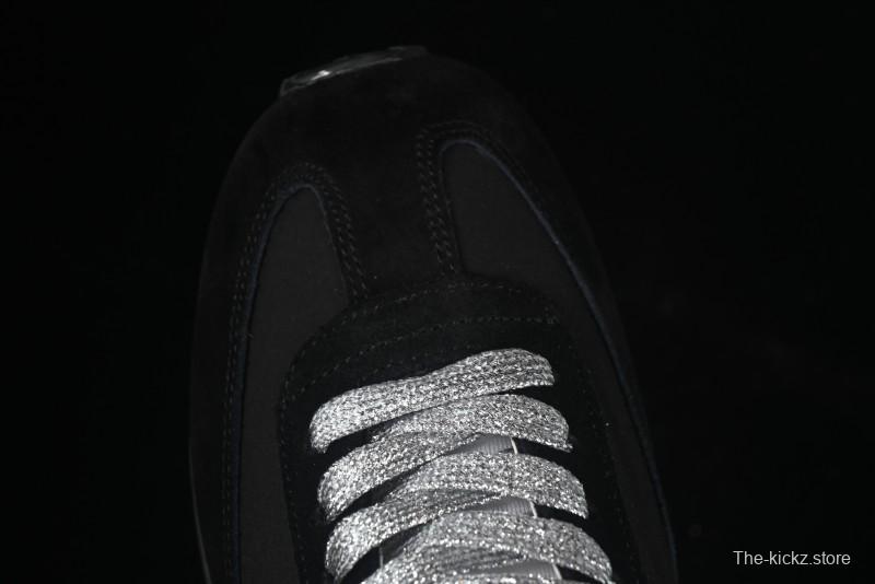 Golden Goose Marathon Comfortable Low-Top Lifestyle Sneakers in White Black - H8D4