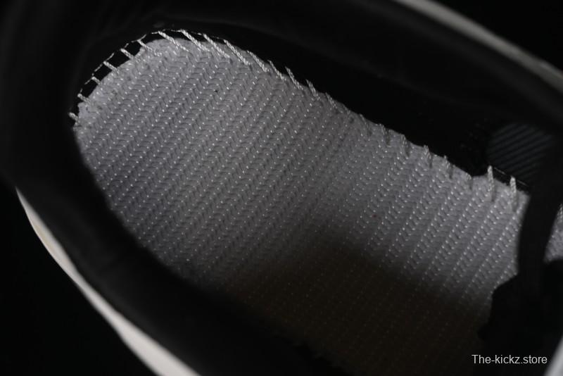 Stone Island Grime Panelled Low-Top Lifestyle Sneakers - 79FWS0303