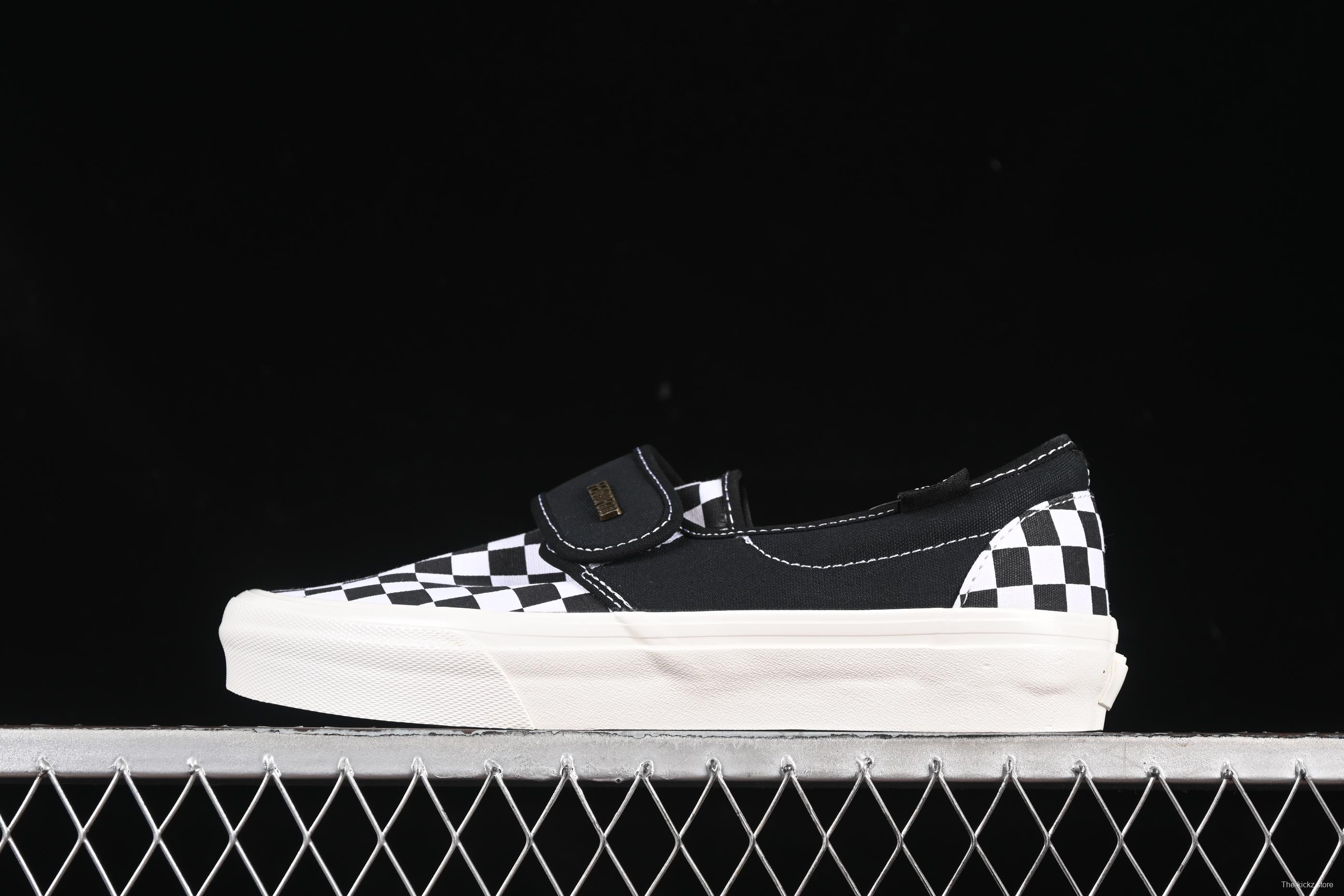 Vans Slip-On Classic Checkerboard Slip-On Casual Skate Shoes - VN0A3J9FPZR