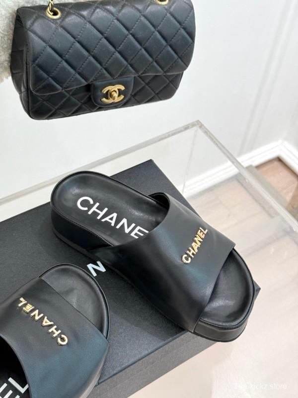 2025 Slippers Chanel Black Leather Slippers KFY00250