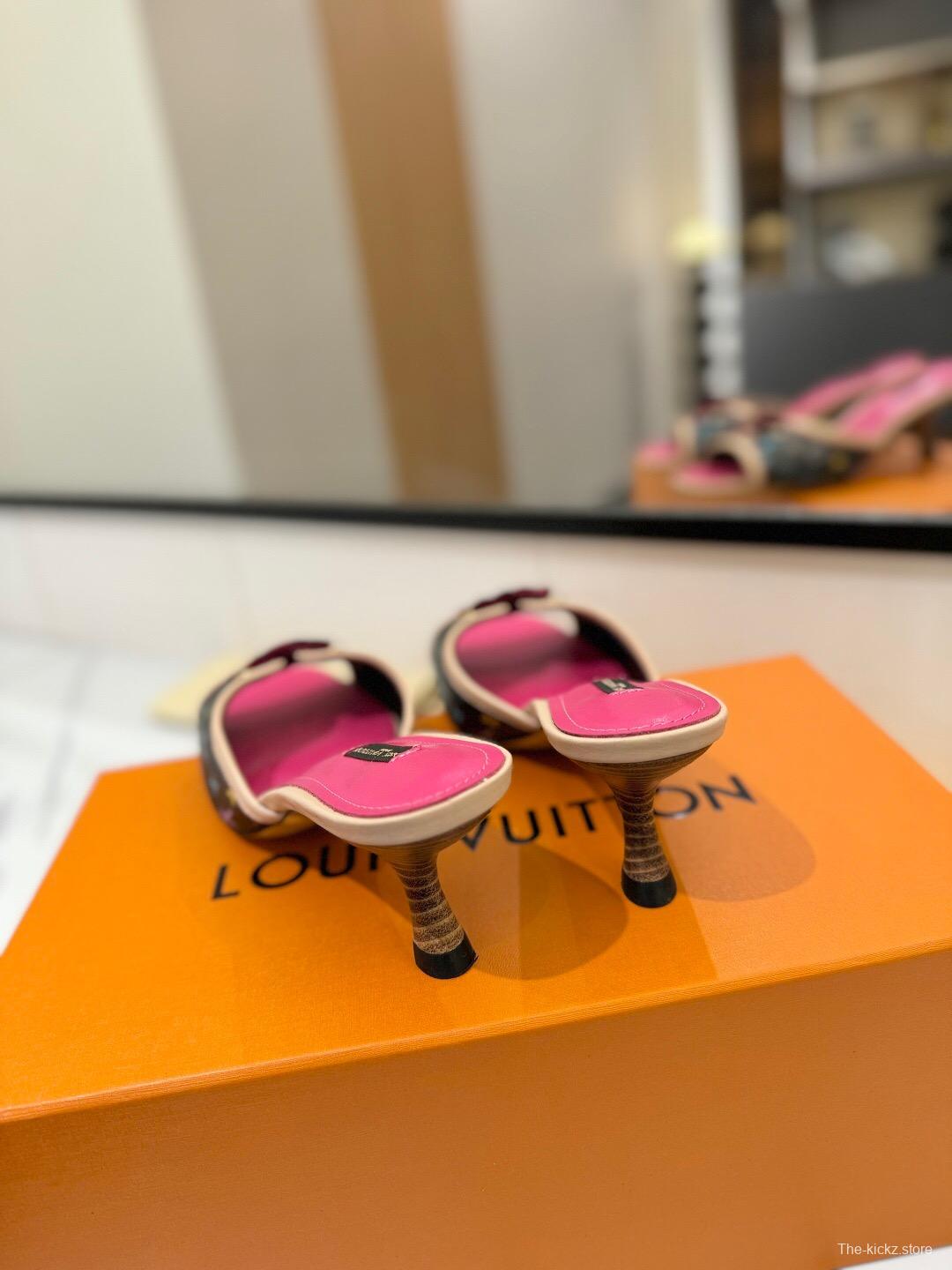 2025 Women Louis Vuitton Brown Pink Canvas Leather Sandals KFY00310