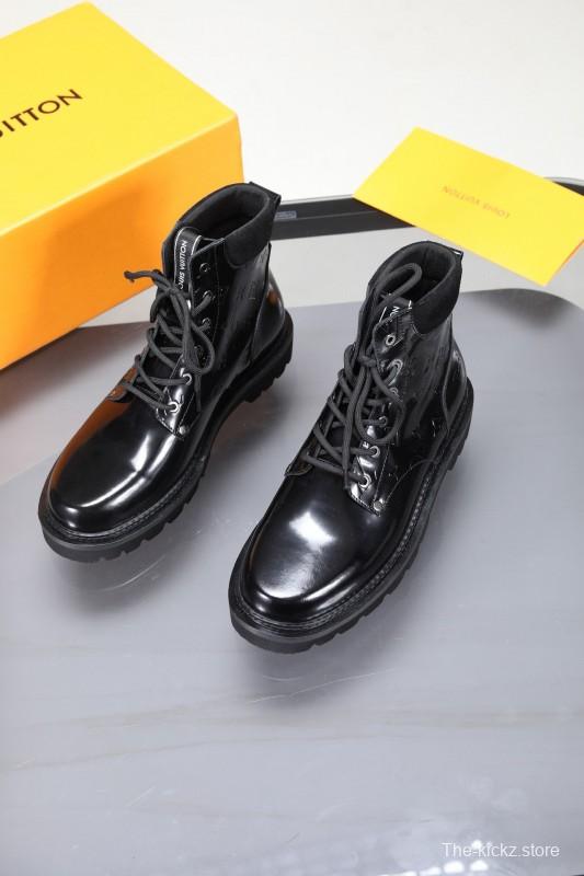 2024 Men Louis Vuitton Black Calfskin Leather Casual High-Top MJ00470