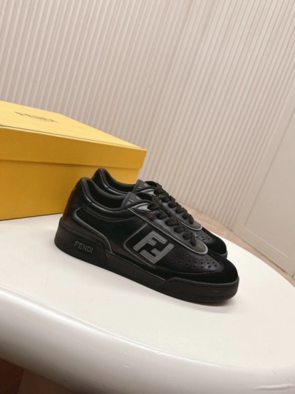 2025 Men Fendi Black Leather Sneakers LY00360(M)