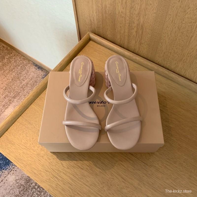 2025 Women Gianvito Rossi Beige Leather Slippers KFY00260