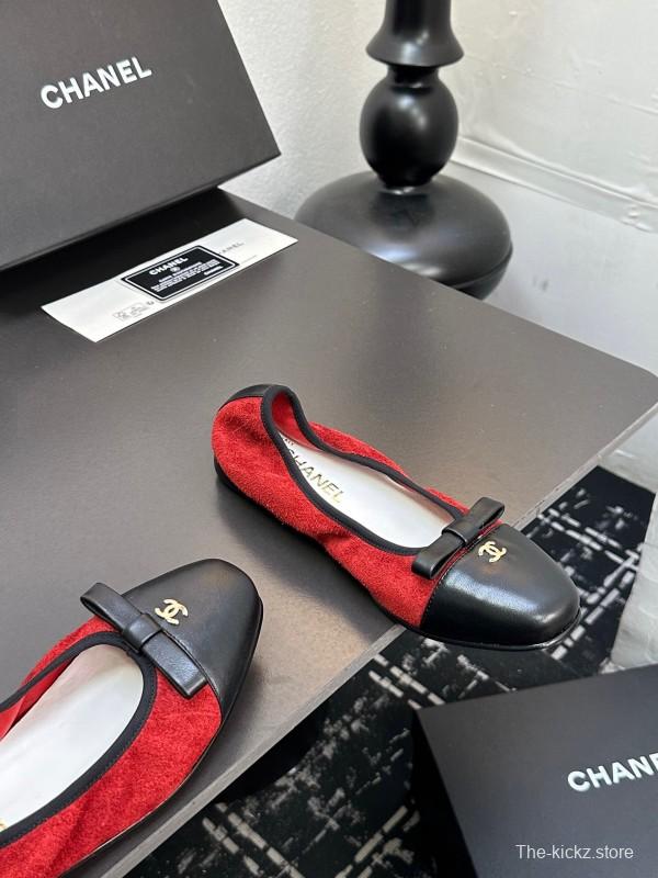 2025 Women CHANEL Red And Black Lambskin Ballet Flats Classic Bow Detail CC Logo LY00360(F)