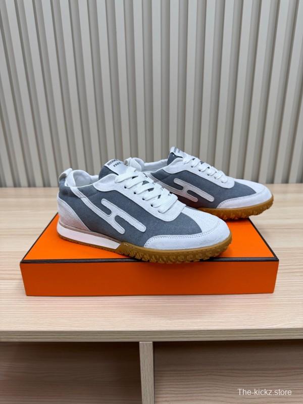 2025 Unisex Hermès White Grey Suede Canvas Sneakers KFY00300