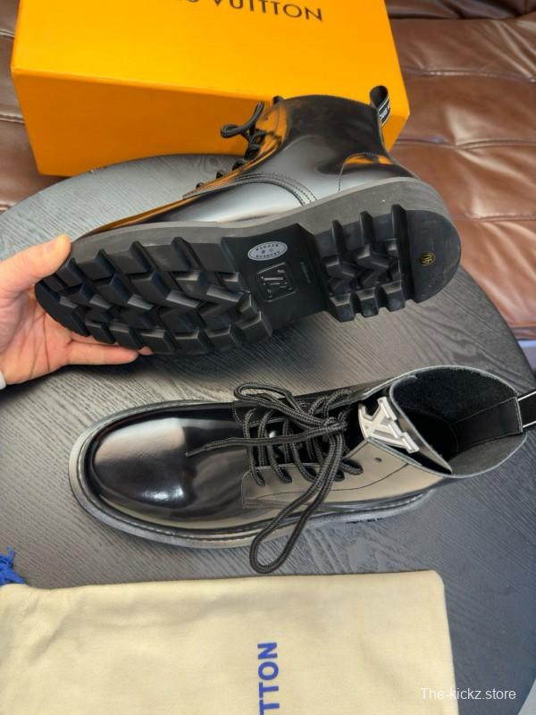 2024 Men Louis Vuitton Black Calf Leather High-top Casual Shoes MJ00440