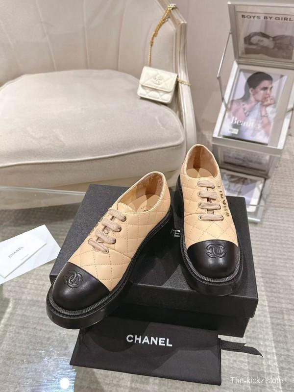 2025 Women Chanel Beige Black Leather Platform Oxford B2099