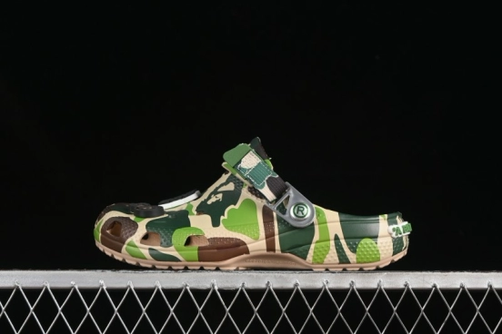 Bape x Crocs Classic Clog Camouflage Print Comfortable Versatile Clog - B.D4