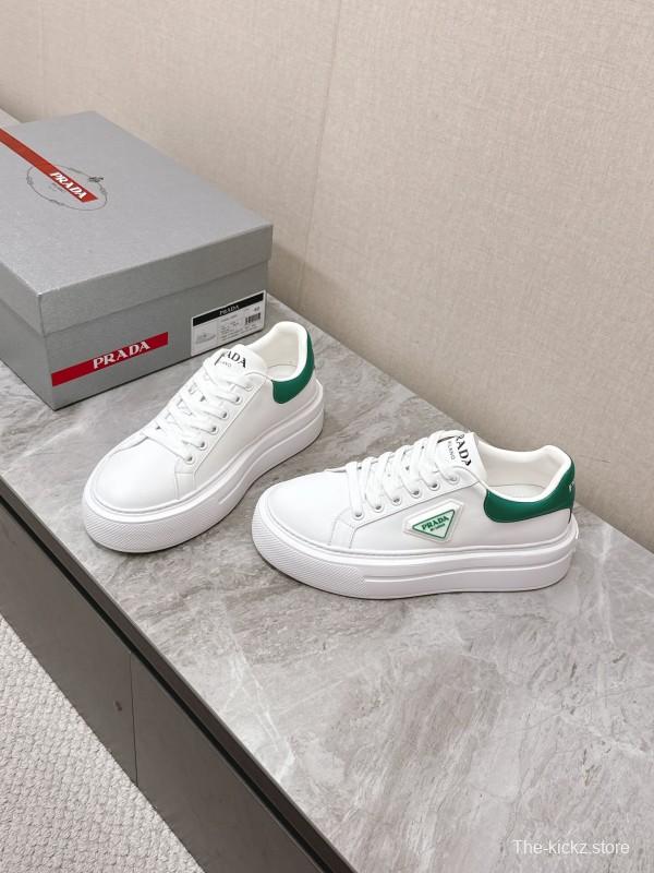 2025 Unisex Prada White Green Calf Leather Sneakers KFY00290