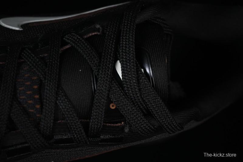 Nike Air Zoom Vomero 18 Cushioned Running Shoes - IH4454-001