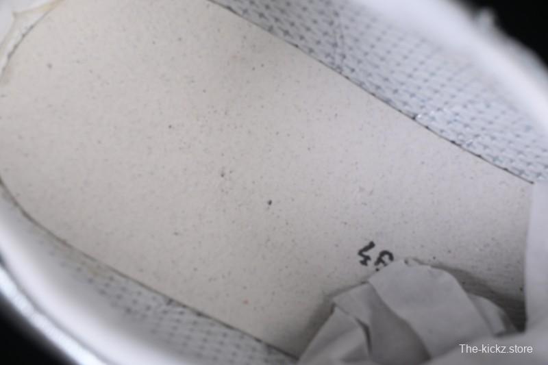 Onitsuka Tiger Edr 78 Low-Top Running Shoes with Comfortable Anti-Slip Durable Design - 1183C530-020