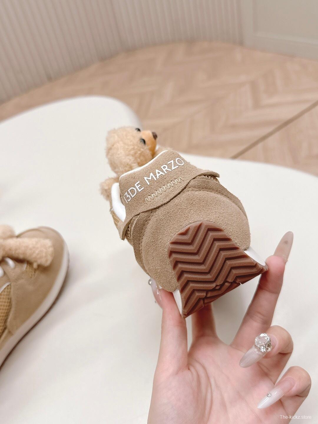 13DEMARZO Casual Bear Sneakers - LY00300
