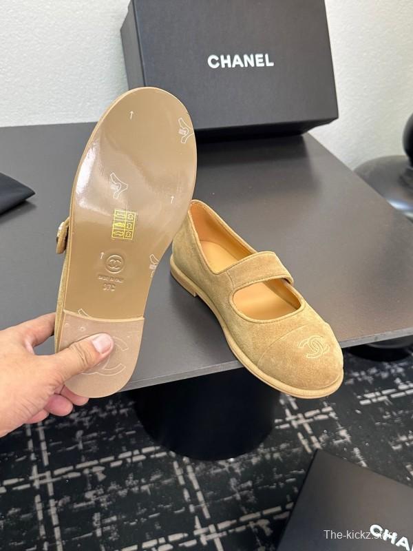 Chanel Quilted Flats Slip-On Mules - KFY00280