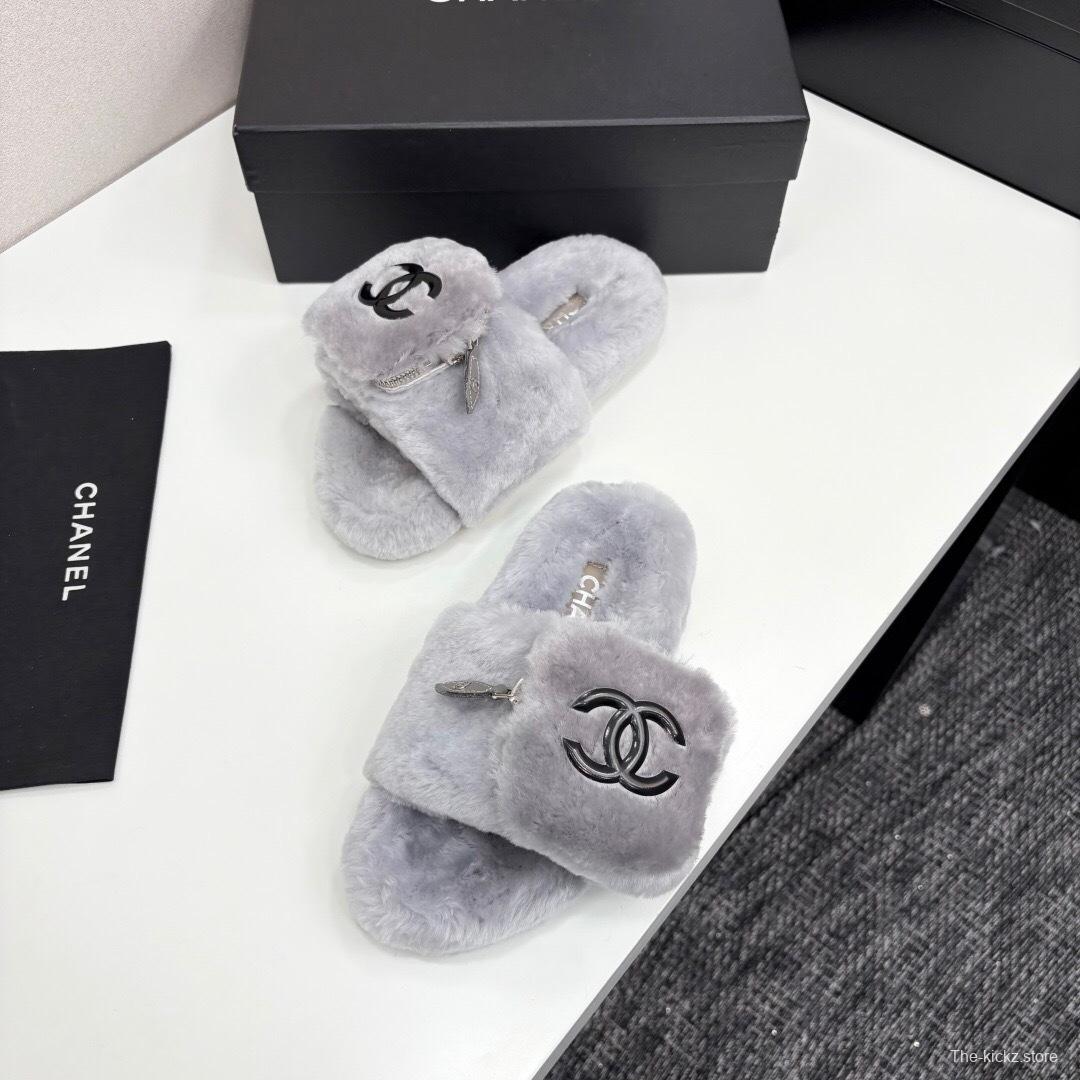 Chanel Fluffy Slippers Latest Color Design with Rubber Sole - LY00270